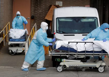 أميركا: ارتفاع عدد الوفيات جراء فيروس كورونا إلى 700 ألف حالة