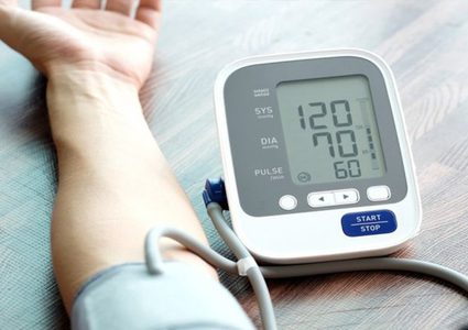 ما هي الأطعمة التي تسبب ارتفاع ضغط الدم ؟