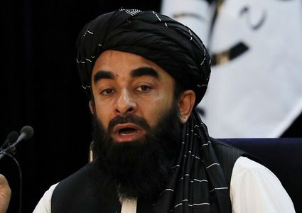 "تويتر" يعلق حساب المتحدث باسم "طالبان"