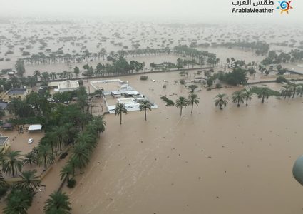 غرق مساحات شاسعة في ولاية الخابورة بسلطنة عُمان جراء "شاهين"
