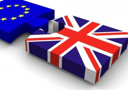 فرنسا تُصعّد الخلاف مع بريطانيا وتحذر من تأثر العلاقات