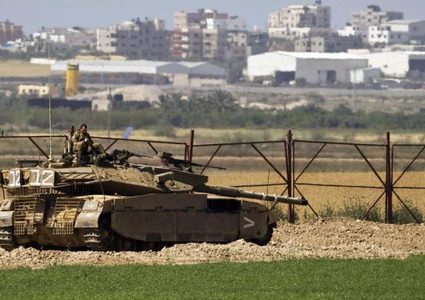 آليات الاحتلال تتوغل شرق رفح