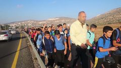 الاحتلال يعيق وصول طلبة اللبّن الشرقية لمدرستهم جنوب نابلس