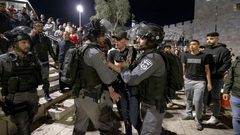 اعتداءات قوات الاحتلال والمستوطنين في القدس