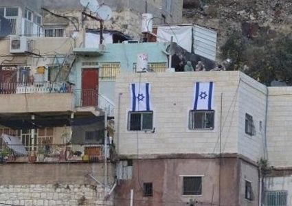 مستوطنون يستولون على شقة سكنية في سلوان