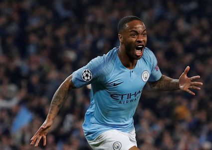 مانشستر سيتي يحدد موقفه من بيع سترلينج