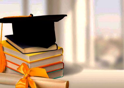 "التعليم العالي" تعلن عن منح في الجامعات الفلسطينية