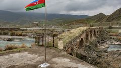 أهمية الطريق الجديد الذي سيربط إيران بأرمينيا ويتطرق إلى أذربيجا