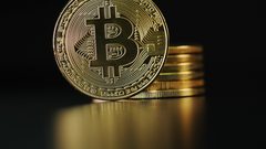 عملة "بتكوين" ترتفع أكثر من 7% في أحدث التداولات