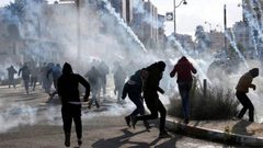 إصابات بالرصاص والاختناق بمواجهات مع الاحتلال في بيتا وبيت دجن