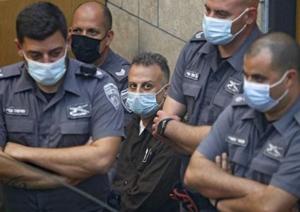 الأسير يعقوب قادري يدخل عامه الــ19 في سجون الاحتلال