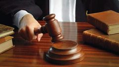 السجن 15 عاما وغرامة مالية 15 ألف دينار لمدان ببيع مواد مخدرة