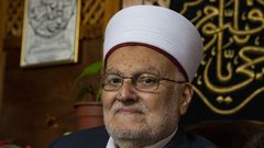 ‏‏‏الأوقاف تستنكر قرار الاحتلال إبعاد الشيخ عكرمة صبري عن الأقصى