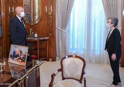 الحكومة التونسية الجديدة تؤدي اليمين الدستورية