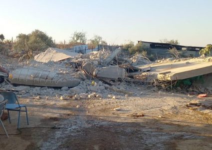 سلطات الاحتلال تجبر مواطنا على هدم منزله في كفر قاسم