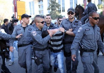 "إسرائيل" قد تفرض الاعتقال الإداري على فلسطينيين من الداخل المحتل