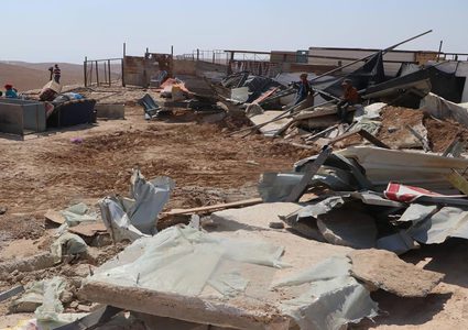 الاحتلال يهدم مسكنا في تجمع "أبو النوار" شرق القدس