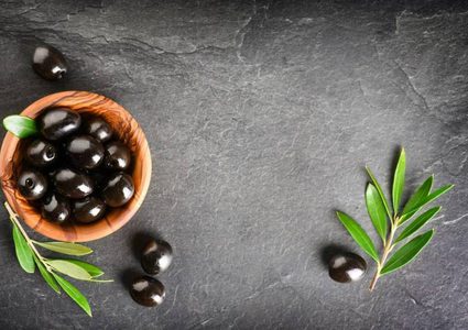 دراسة: الزيتون الأسود يحمي القلب ويغير صورة الدهون