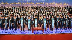 شاب يُشعل النار في آخر بـ"الخطأ" أثناء حفل تخرجٍ في غزة