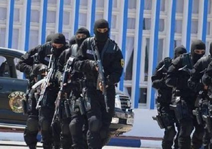 الجزائر تكشف عن إحباط مؤامرة دبرتها شبكة إرهابية بدعم "إسرائيلي"