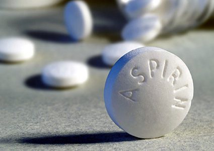 خبراء يحذرون من خطورة الأسبرين على كبار السن