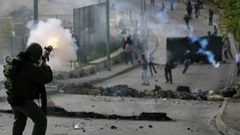 نابلس: عشرات حالات الاختناق خلال اقتحام الاحتلال دوما