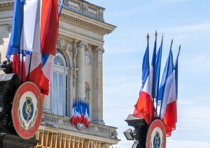 فرنسا تدعو الأطراف اللبنانية للهدوء والتركيز على الإصلاحات