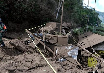 مصرع ثلاثة أشخاص في زلزال ضرب جزيرة بالي الإندونيسية
