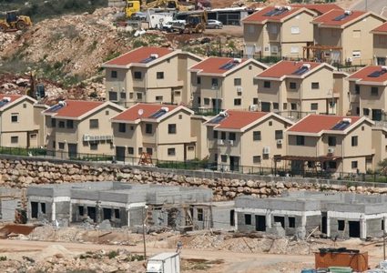 مشروع محطة الحافلات الاستيطاني يهدف لتقطيع أوصال الضفة