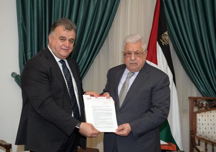 الرئيس يستقبل الأمين العام لاتحاد نقابات عمال فلسطين