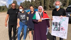 الاحتلال يفرج عن الأسيرة نسرين حسن ويمنعها من دخول غزة