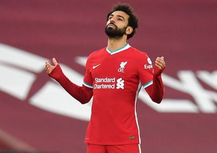 من دبي إلى لندن.. وكيل أعمال صلاح وصل لإتمام الصفقة المنتظرة