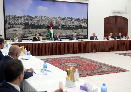 الرئيس يستقبل سيدات ورجال الأعمال الفلسطينيين