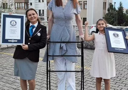 شابة تركية تدخل موسوعة غينيس كأطول امرأة في العالم