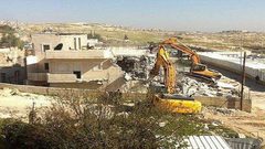 الاحتلال يهدم منزلا في منطقة "فرش الهوى" غرب الخليل