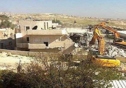 الاحتلال يهدم منزلا في منطقة "فرش الهوى" غرب الخليل