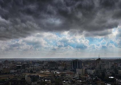 حالة الطقس: انخفاض الحرارة 4 درجات واحتمالية سقوط أمطار متفرقة