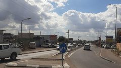 عشرات أوامر الإخلاء لمحال تجارية في الطيبة وقلنسوة