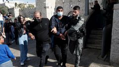 مشاهد من قمع  الاحتلال للمقدسيين خلال إحياء ذكرى المولد النبوي