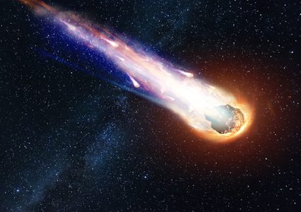 امرأة كندية تستيقظ من نومها لتكتشف بذهول نيزكًا في سريرها