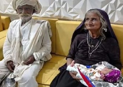 سبعينية في الهند تنجب بعد 45 عاما من الزواج