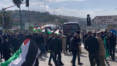 أهالي أم الفحم يتظاهرون تنديدا بازدياد جرائم القتل