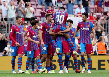 ألفيش يتوقع فوز برشلونة في الكلاسيكو