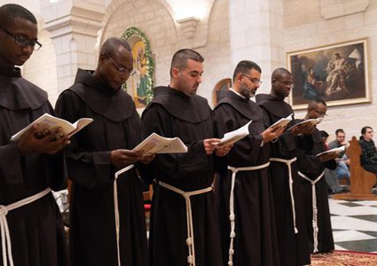 وصول رئيس عام الرهبنة الفرنسيسكان في العالم إلى بيت لحم