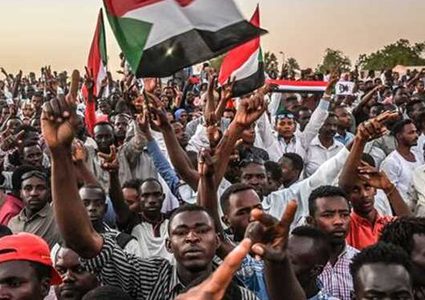 سفراء السودان بفرنسا وبلجيكا وسويسرا يعلنون انحيازهم للشعب وثورته