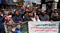 وقفة اسناد للأسرى المضربين عن الطعام في الخضر