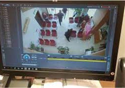 الشرطة تلقي القبض على منفذي السطو المسلح على فرع لبنك في يعبد