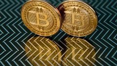 بعد "بتكوين" عملة "إيثر" تبلغ أعلى مستوياتها