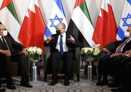 بينيت يلتقي ولي عهد البحرين الأسبوع المقبل