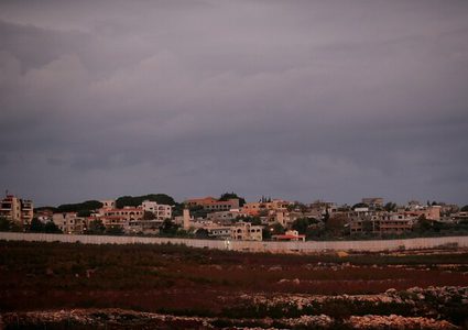 الاحتلال يزعم الاشتباه في عملية تسلل من لبنان